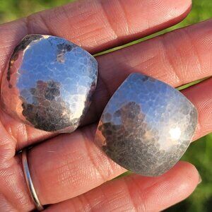 Artisan designer David Smallcombe solid 925 sterling silver hammered diamond ear